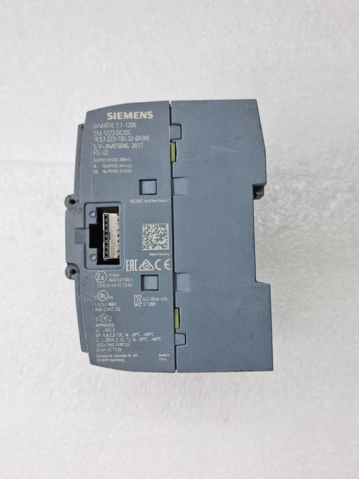 USED SIEMENS 6ES7 223-1BL32-0XB0 SIMATIC S7-1200DIGITAL I/O MODULE SM 1223 DC/DC